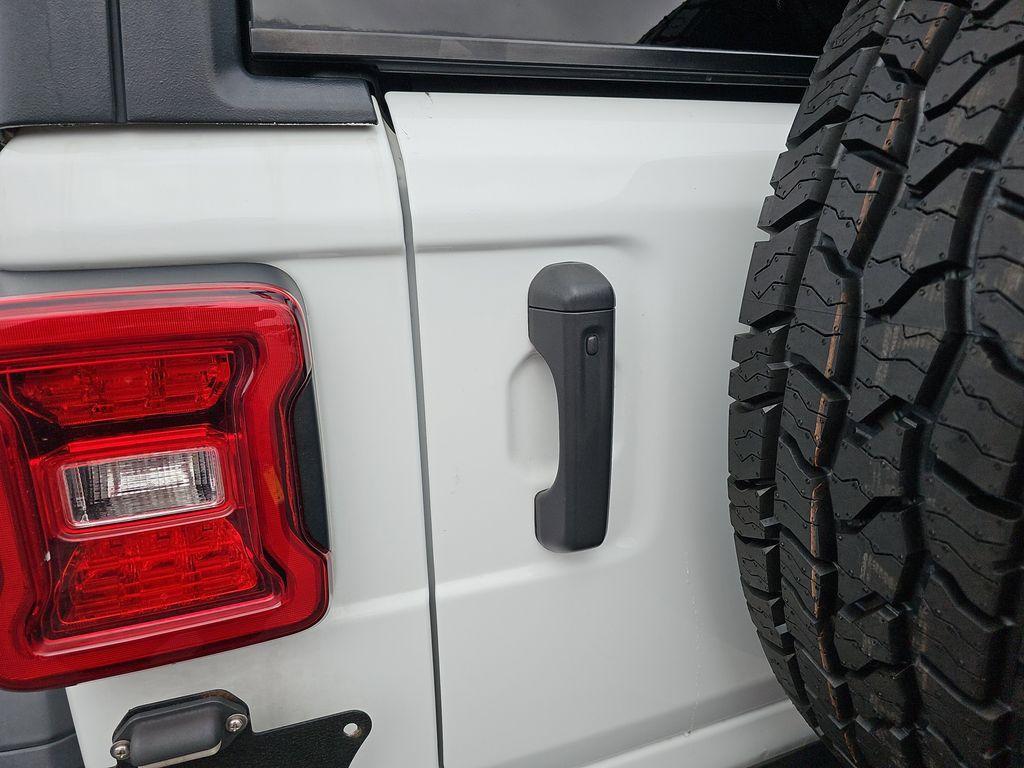 used 2022 Jeep Wrangler Unlimited car, priced at $38,400