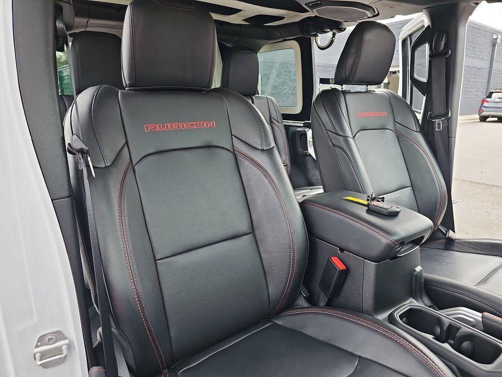 used 2022 Jeep Wrangler Unlimited car, priced at $38,400
