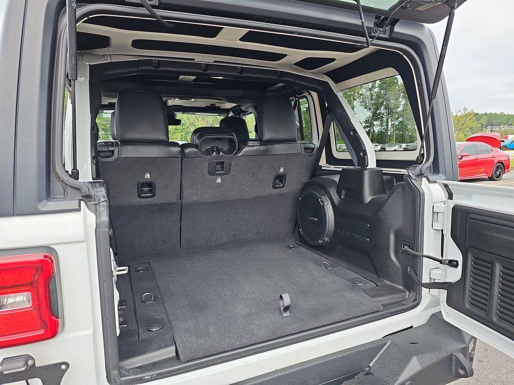 used 2022 Jeep Wrangler Unlimited car, priced at $38,400