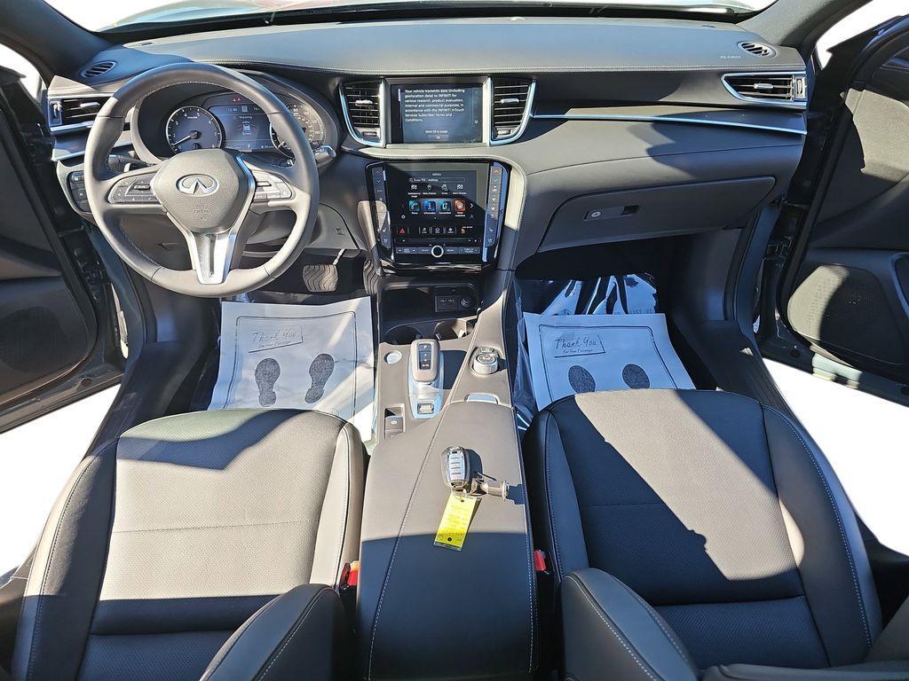 used 2025 INFINITI QX55 car, priced at $40,900