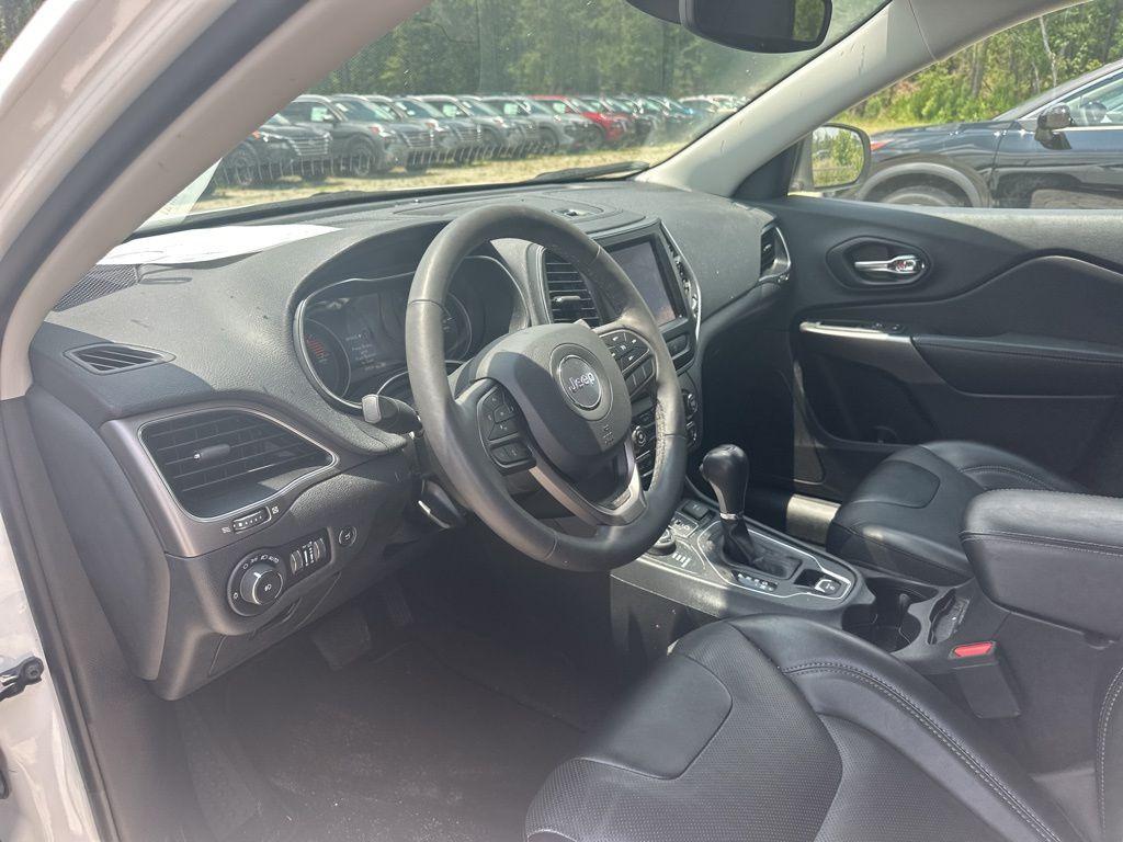 used 2022 Jeep Cherokee car, priced at $25,325
