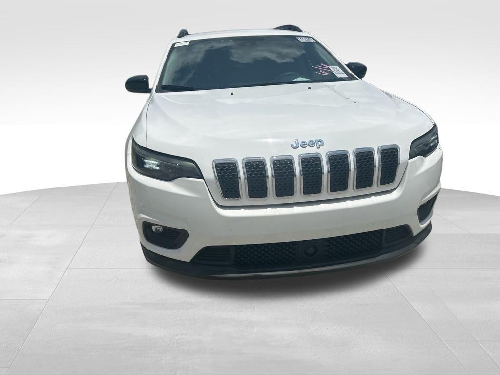 used 2022 Jeep Cherokee car, priced at $25,325