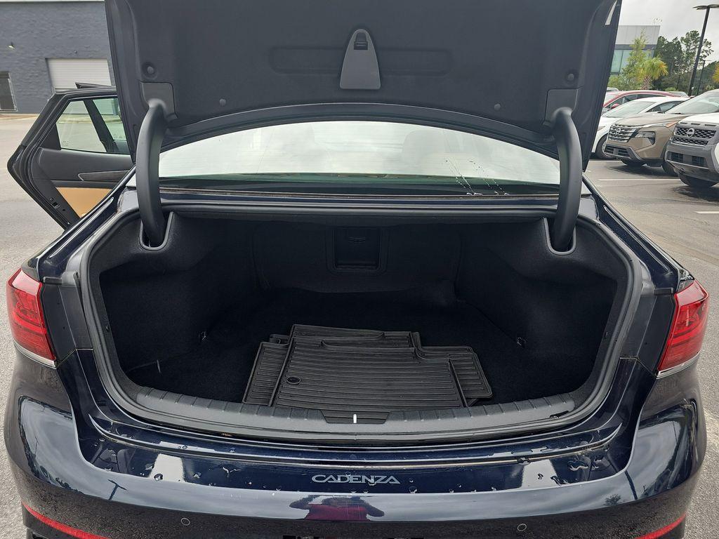 used 2020 Kia Cadenza car, priced at $25,400