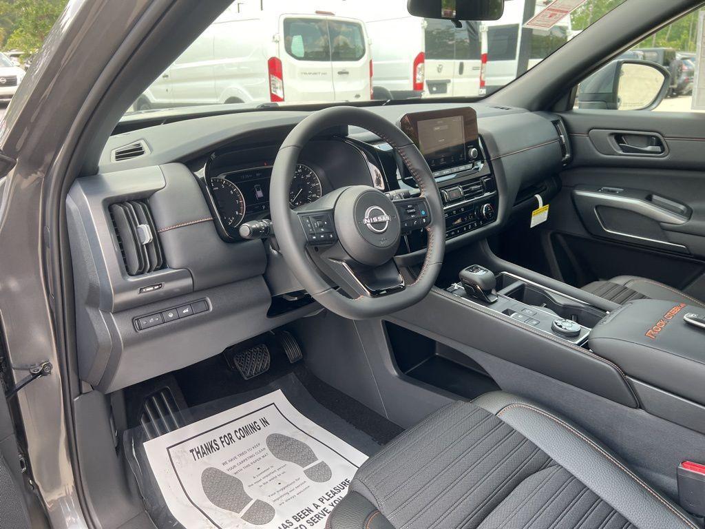 new 2025 Nissan Pathfinder car, priced at $43,967
