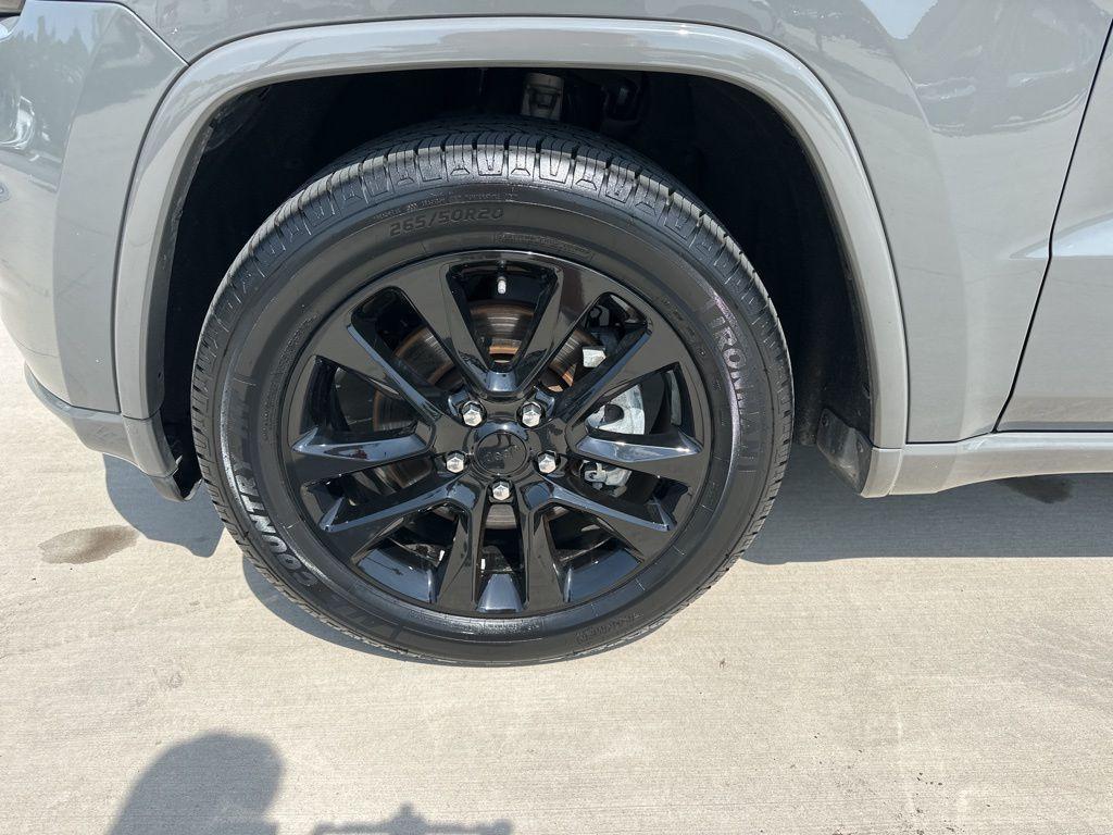 used 2021 Jeep Grand Cherokee car, priced at $27,400
