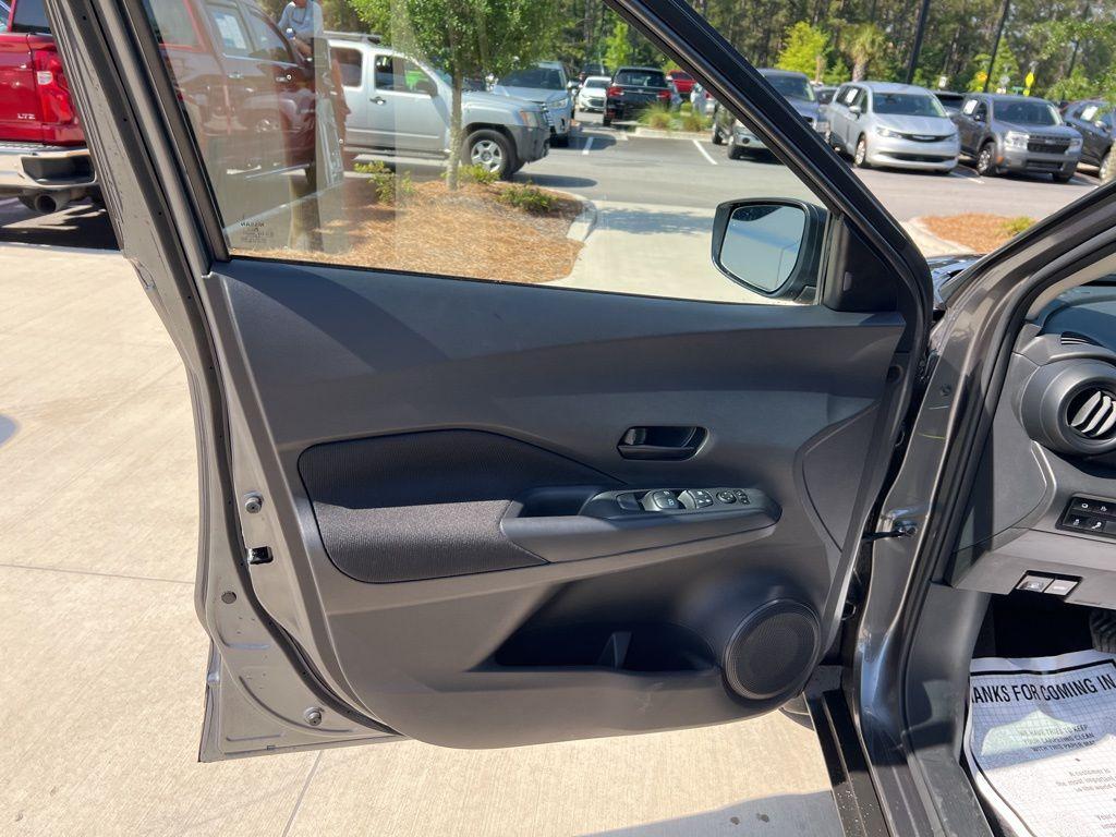new 2025 Nissan Kicks Play car, priced at $23,179