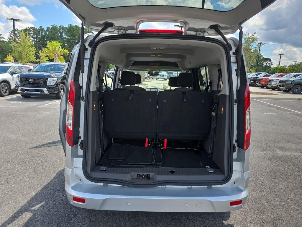 used 2023 Ford Transit Connect car, priced at $25,900
