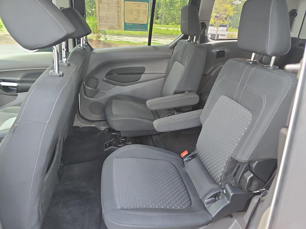 used 2023 Ford Transit Connect car, priced at $25,900