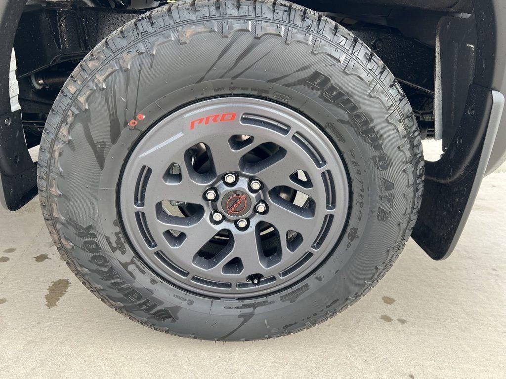 new 2025 Nissan Frontier car, priced at $45,066