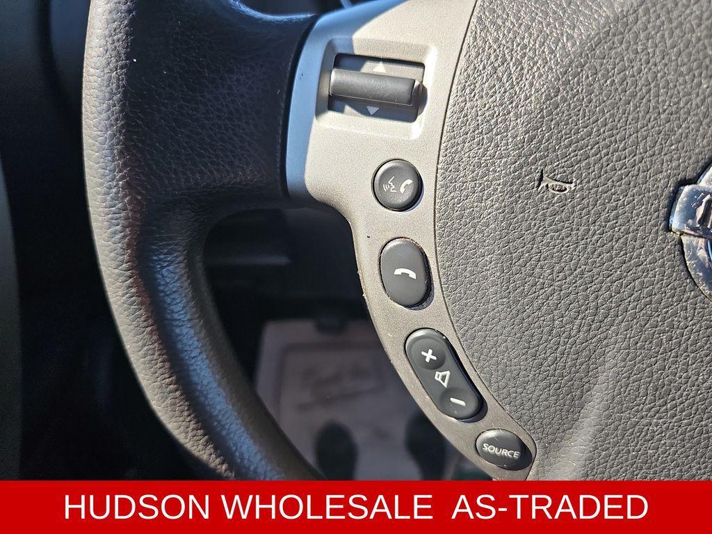 used 2015 Nissan Rogue Select car, priced at $3,900