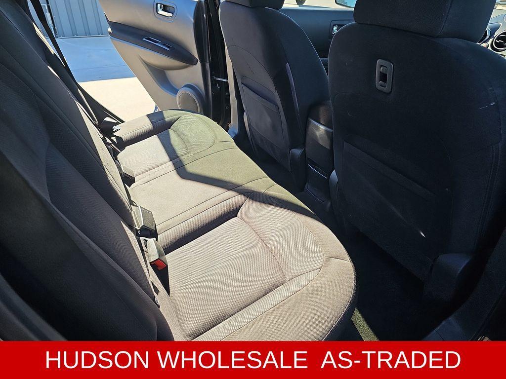 used 2015 Nissan Rogue Select car, priced at $3,900