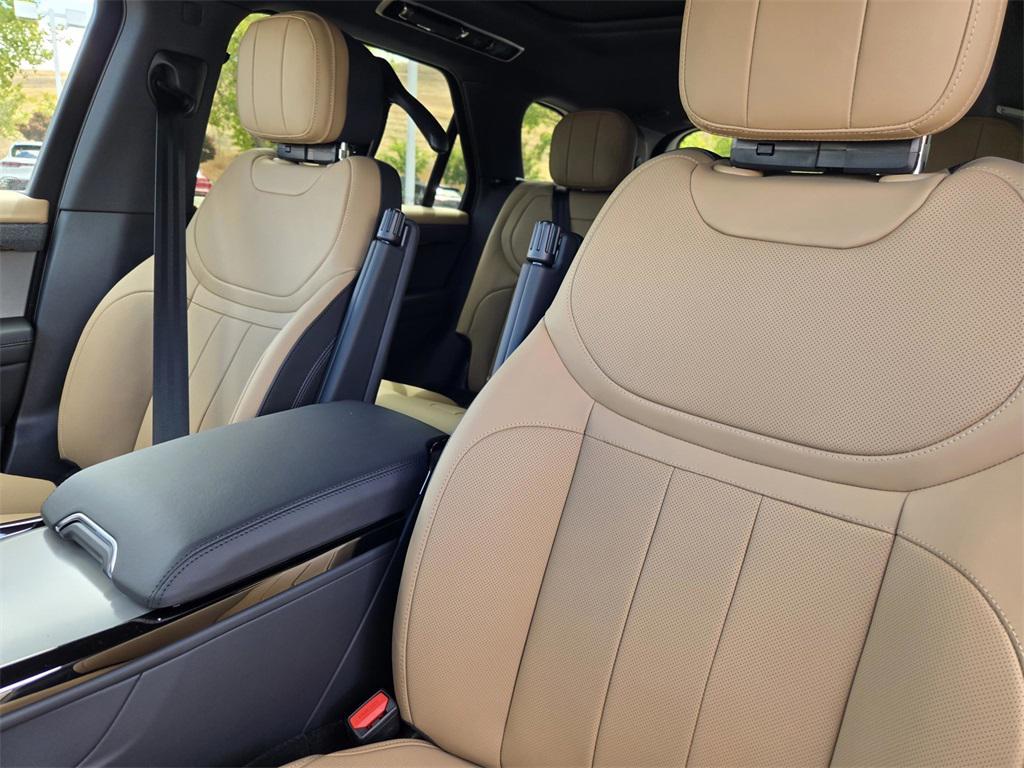 new 2025 Land Rover Range Rover Sport car, priced at $109,295