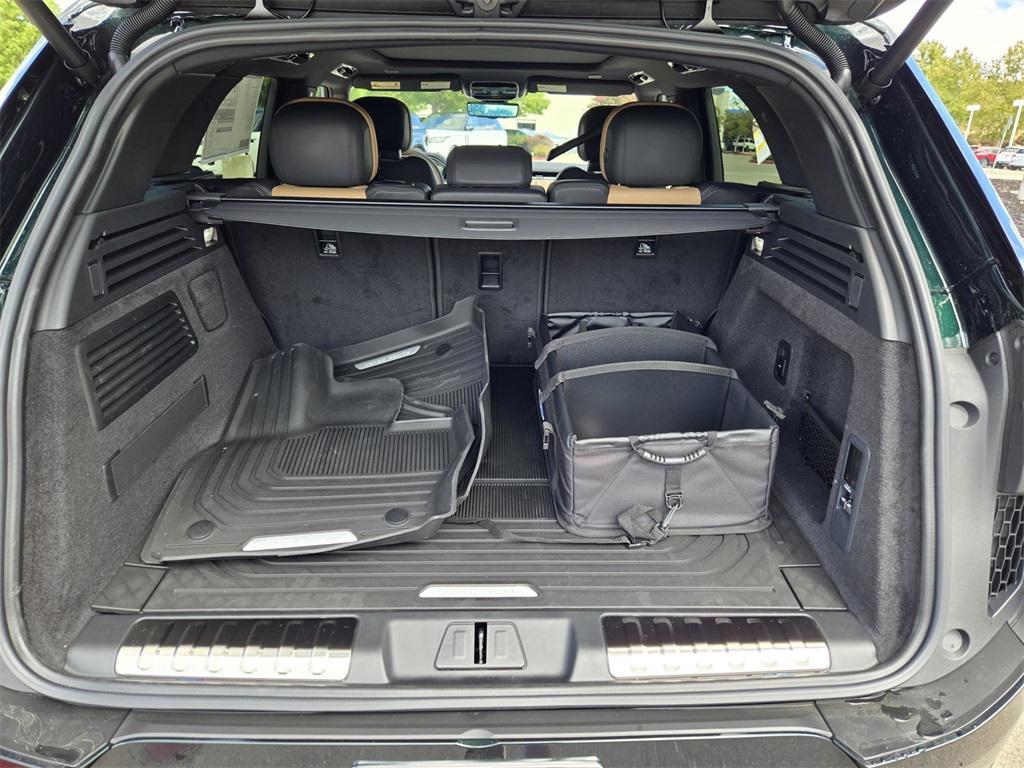 new 2025 Land Rover Range Rover Sport car, priced at $109,295