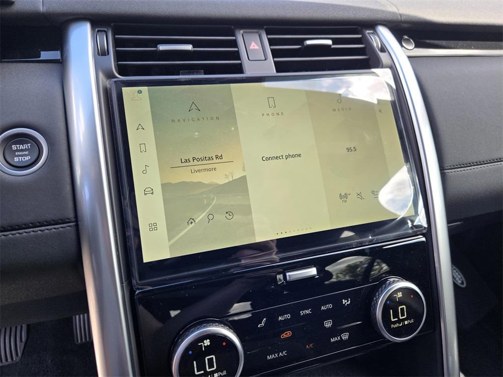 new 2025 Land Rover Discovery car, priced at $68,393