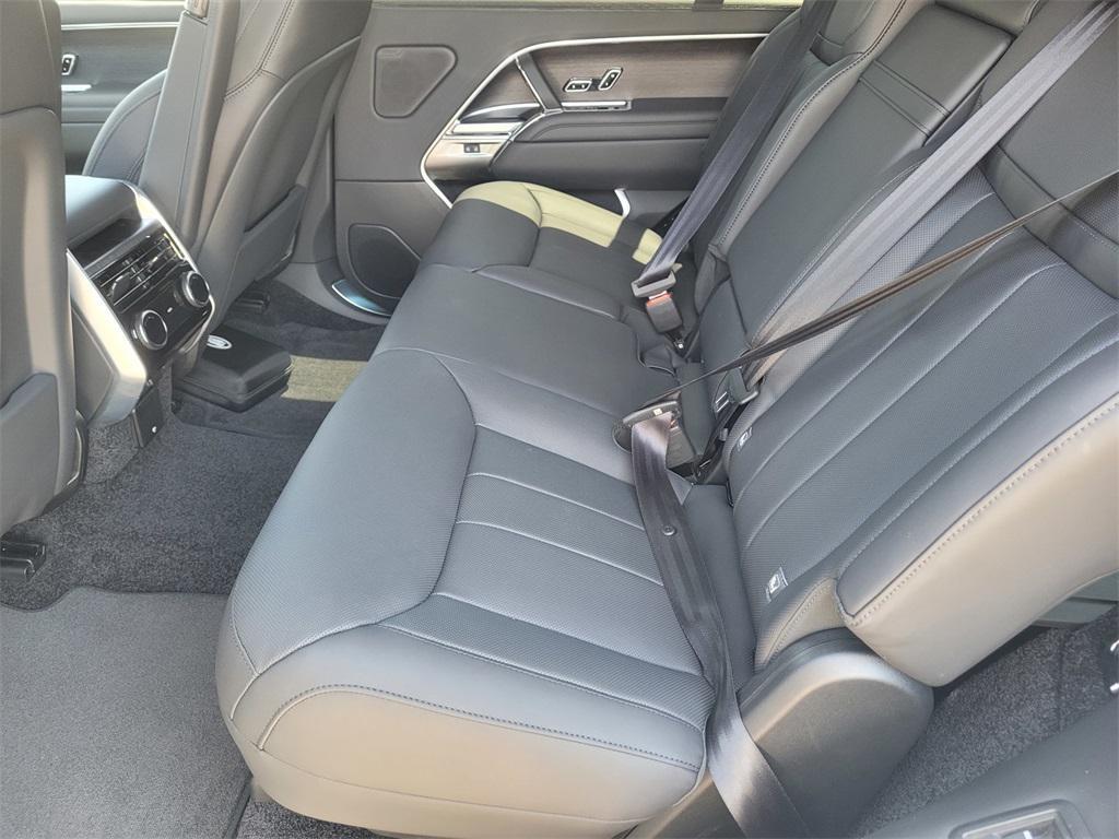 new 2025 Land Rover Range Rover car, priced at $152,010