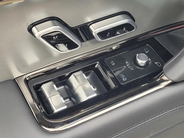 new 2025 Land Rover Range Rover Sport car, priced at $123,435