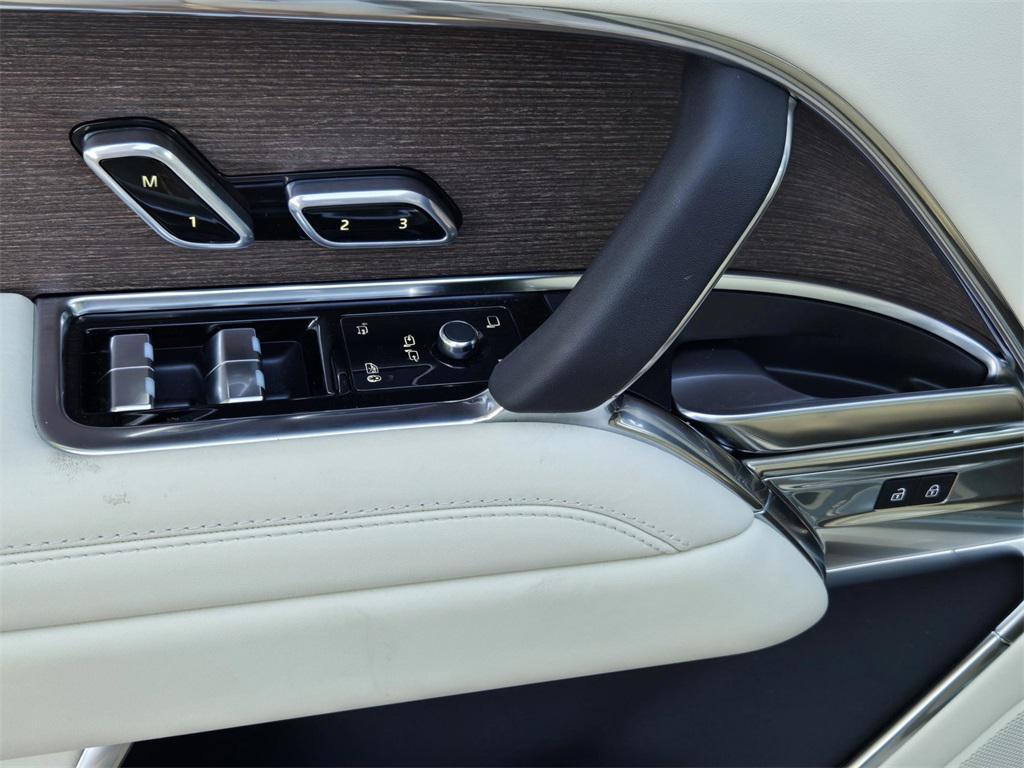 new 2025 Land Rover Range Rover car, priced at $150,390