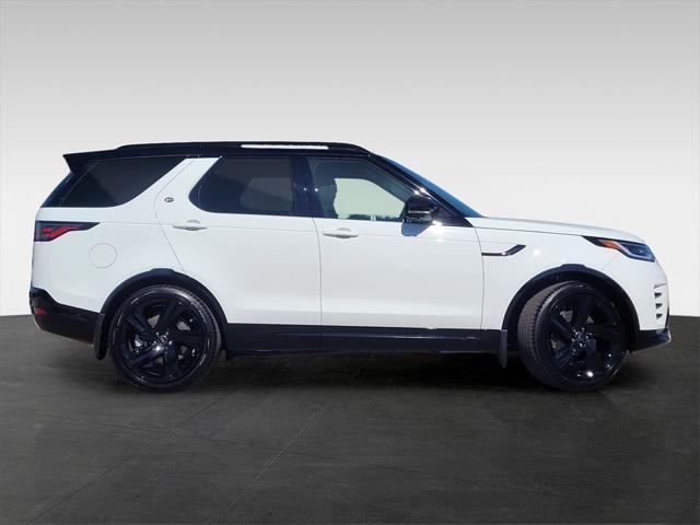 new 2025 Land Rover Discovery car, priced at $81,028