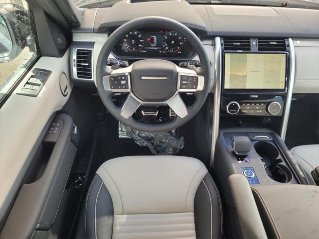 new 2024 Land Rover Discovery car, priced at $76,998