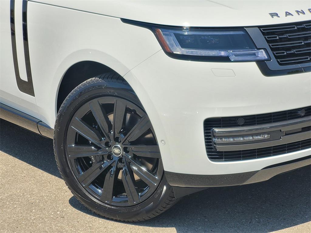 new 2025 Land Rover Range Rover car, priced at $131,435