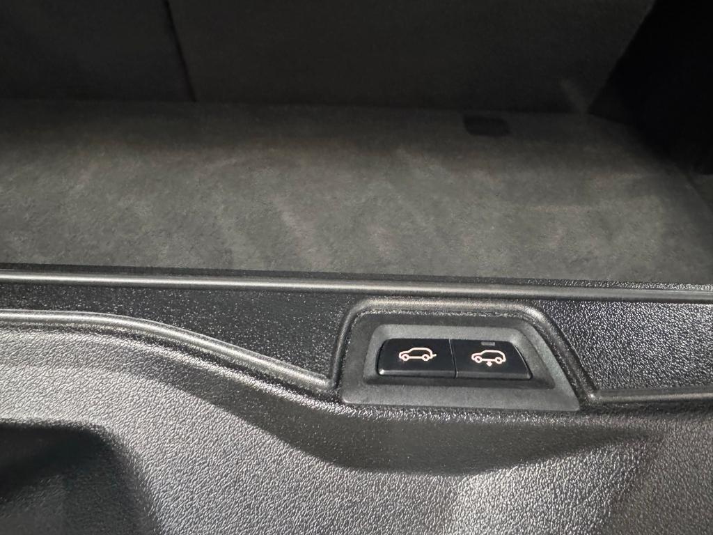 used 2022 BMW X7 car, priced at $48,588