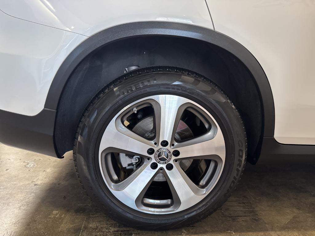 used 2019 Mercedes-Benz GLC 300 car, priced at $19,288