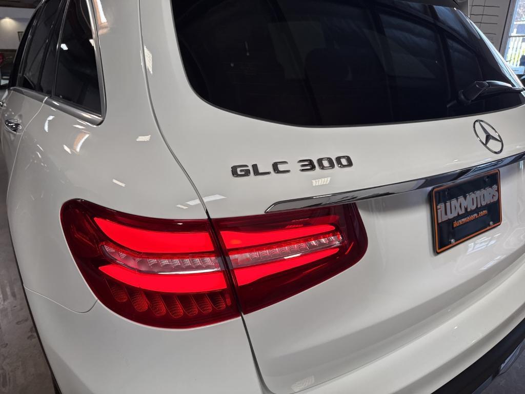 used 2019 Mercedes-Benz GLC 300 car, priced at $19,288