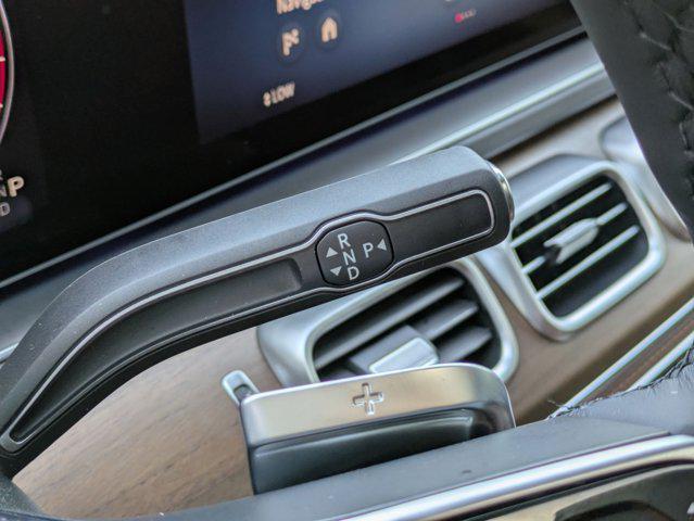 new 2025 Mercedes-Benz GLE 450 car, priced at $85,865