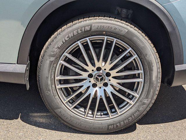 new 2025 Mercedes-Benz GLC 300 car, priced at $59,915