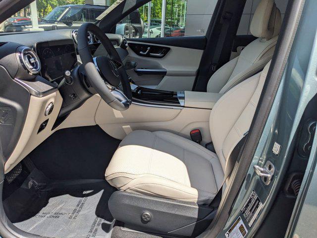 new 2025 Mercedes-Benz GLC 300 car, priced at $59,915