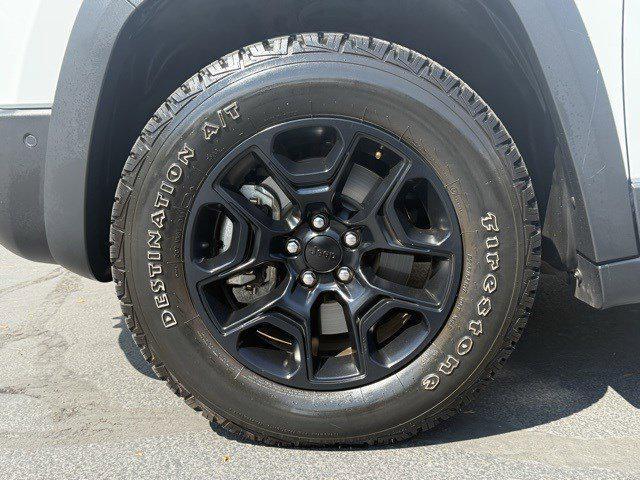 used 2021 Jeep Cherokee car, priced at $26,324