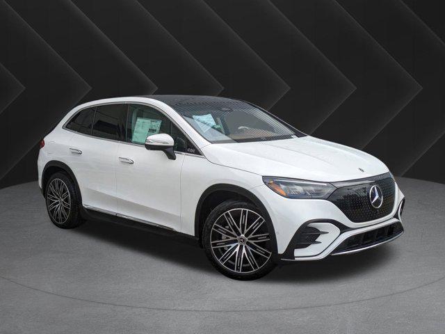 new 2025 Mercedes-Benz EQE 500 car, priced at $93,545