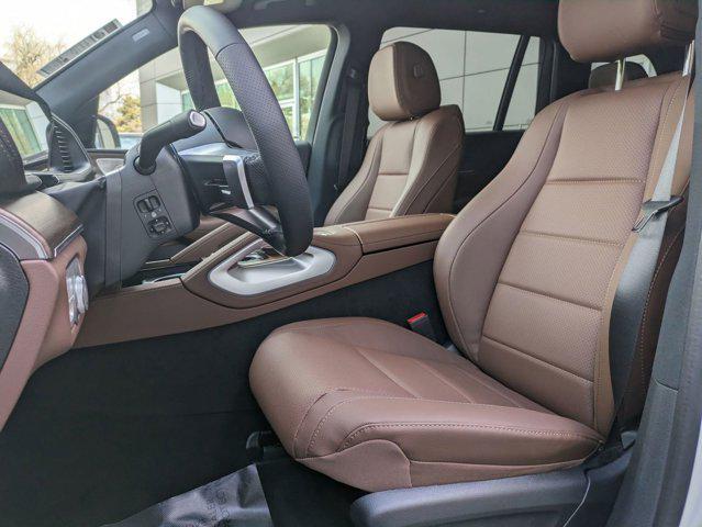 new 2025 Mercedes-Benz GLS 450 car, priced at $97,615