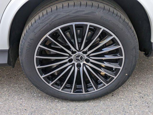 new 2025 Mercedes-Benz GLC 300 car, priced at $67,645