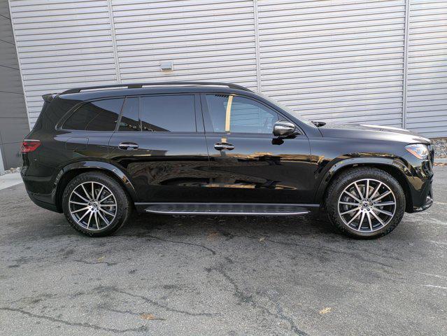 new 2025 Mercedes-Benz GLS 580 car, priced at $121,710