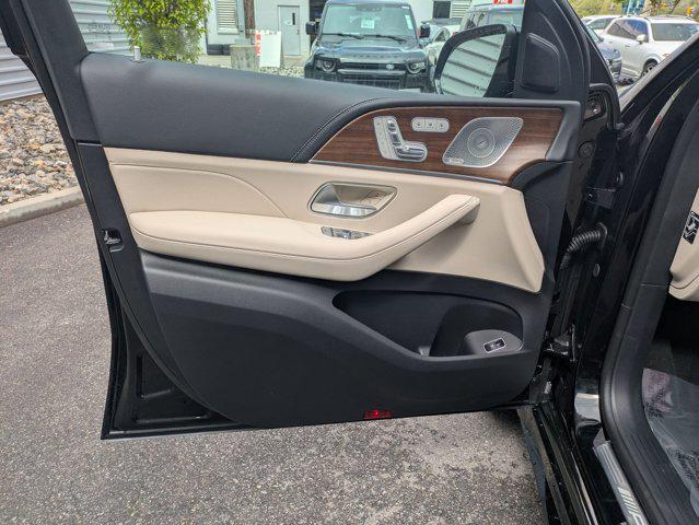 new 2025 Mercedes-Benz AMG GLE 53 car, priced at $97,945