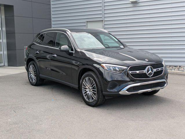 new 2025 Mercedes-Benz GLC 300 car, priced at $60,115
