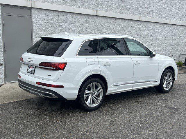 used 2024 Audi Q7 car, priced at $54,900