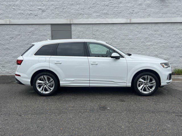 used 2024 Audi Q7 car, priced at $54,900