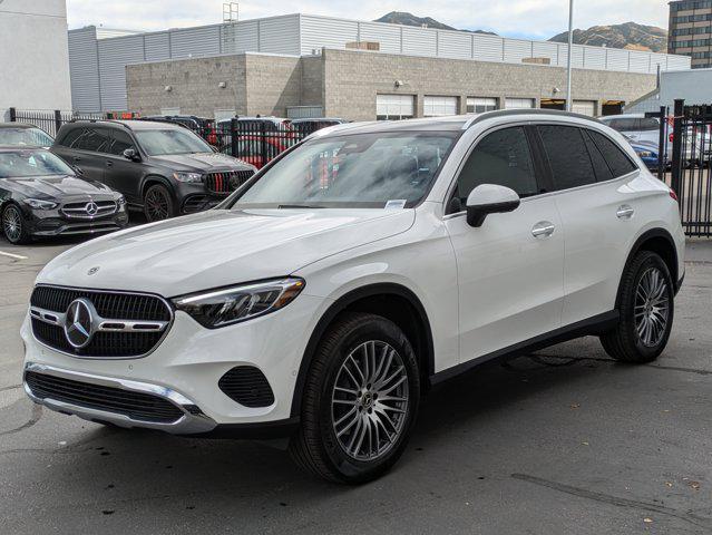 new 2025 Mercedes-Benz GLC 300 car, priced at $56,315