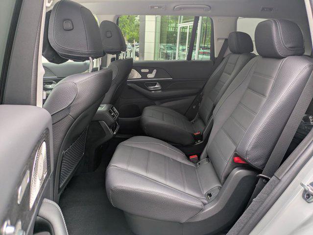 new 2025 Mercedes-Benz GLS 580 car, priced at $120,565