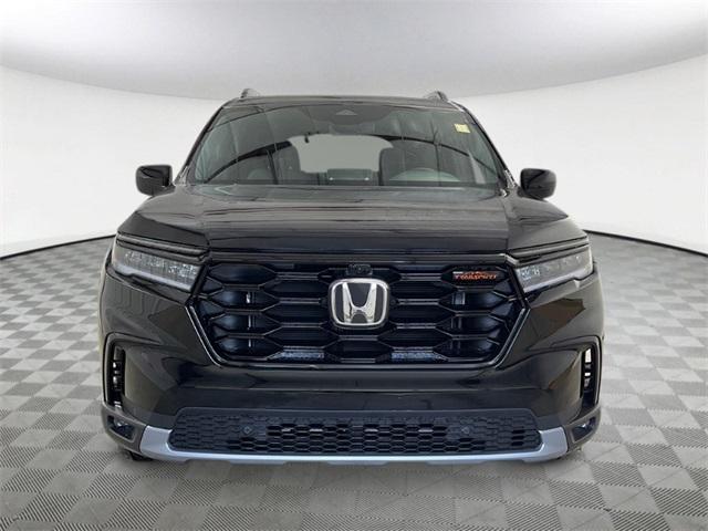 new 2025 Honda Pilot car, priced at $47,933