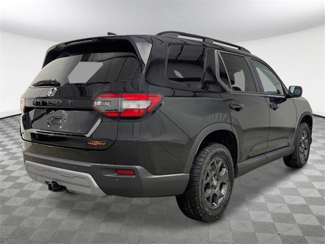 new 2025 Honda Pilot car, priced at $47,933