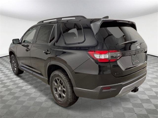 new 2025 Honda Pilot car, priced at $47,933