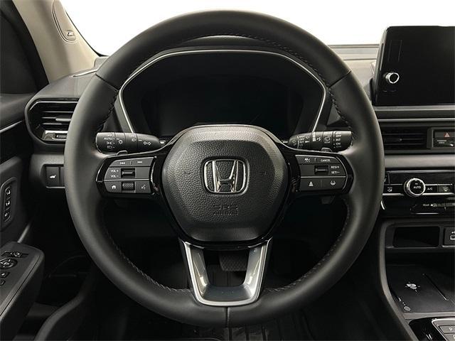 new 2025 Honda Pilot car, priced at $48,799
