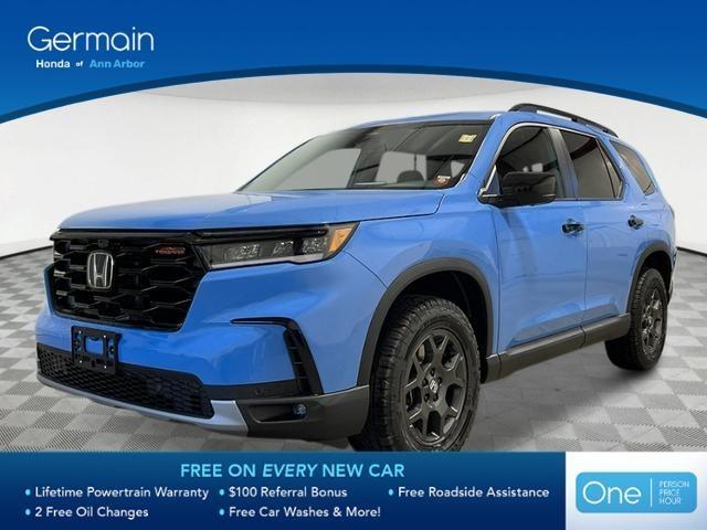 new 2025 Honda Pilot car, priced at $48,260