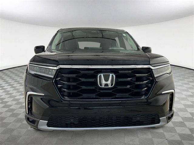 new 2025 Honda Pilot car, priced at $46,059