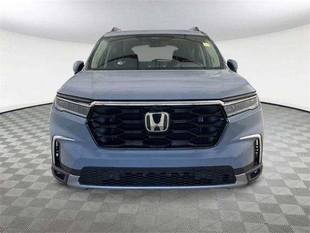 new 2025 Honda Pilot car, priced at $54,535