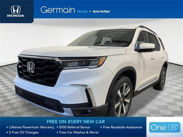 new 2025 Honda Pilot car, priced at $51,086