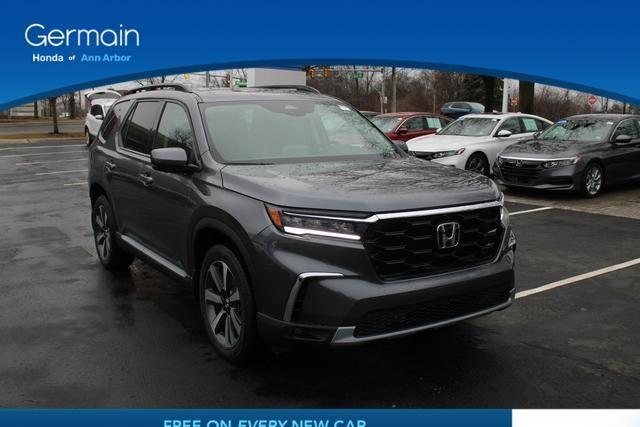 new 2025 Honda Pilot car, priced at $53,277